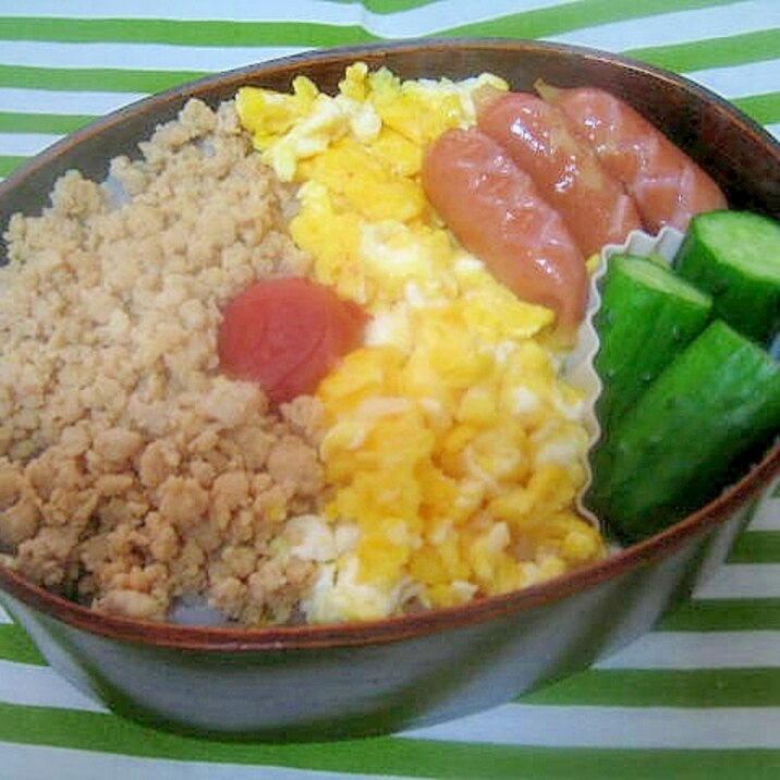 のり弁仕込みの鶏そぼろ弁当 レシピ 作り方 By ミルク白うさぎ 楽天レシピ のり弁仕込みの鶏そぼろ弁当 レシピ 作り方 By ミルク白うさぎ 楽天レシピ